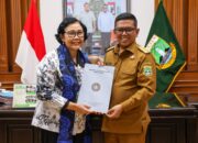Program Sekolah Gratis Banten Diakui Nasional, Andra Soni Masuk Daftar Calon Penerima Anugerah Prestisius PGRI