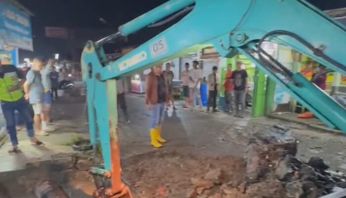 Hadir untuk Warga Kabupaten Serang, Bupati Zakiyah Atasi Banjir yang Ganggu Aktivitas Belajar