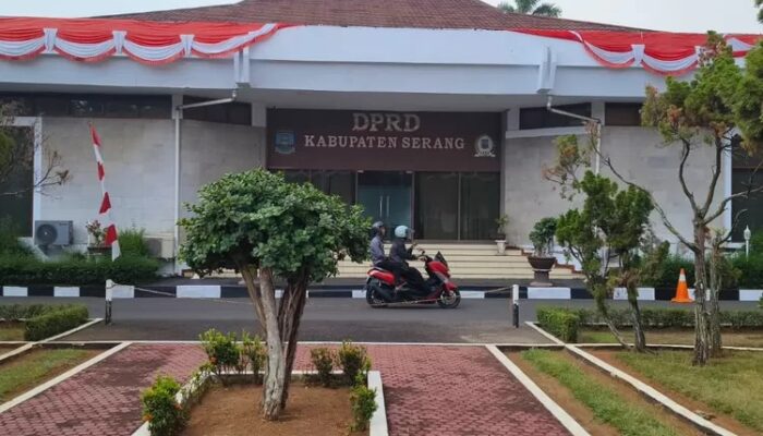 Ketua BK Semprot Gofur: Pernyataan Soal THM Dinilai Langgar Etik, Jabatan Melekat Tak Bisa Dilepas