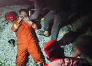 PMI TERJUN PADAMKAN KEPULAN ASAP, 8 Relawan PMI Cilegon Bergerak Kilat Selamatkan Petugas dalam Kebakaran Gudang Ban Bekas