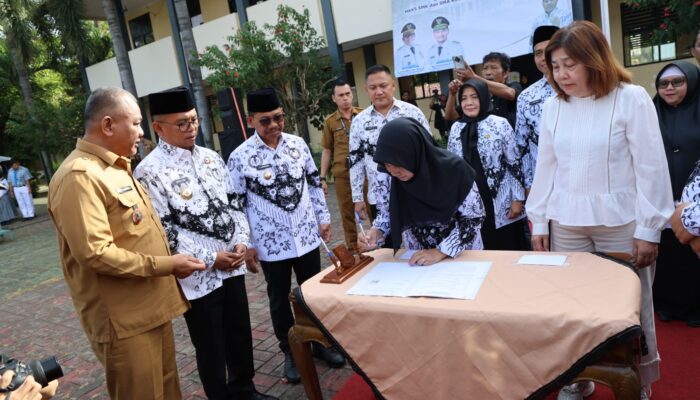 Gubernur Andra Soni Puji Gebrakan BKK SMK Tangerang: Siapkan Lulusan Banten Tembus Pasar Kerja Internasional