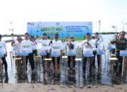PLN Tanam 8.000 Mangrove di Tirtayasa: Gerakkan ‘Roots of Energy’ Jadi Tameng Hijau Banten dari Krisis Iklim