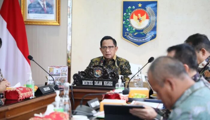 Tito Karnavian “Pasang Badan” Jelang Nataru: Kepala Daerah Dilarang Keluyuran, Harga Tiket Tak Boleh Mencekik Rakyat