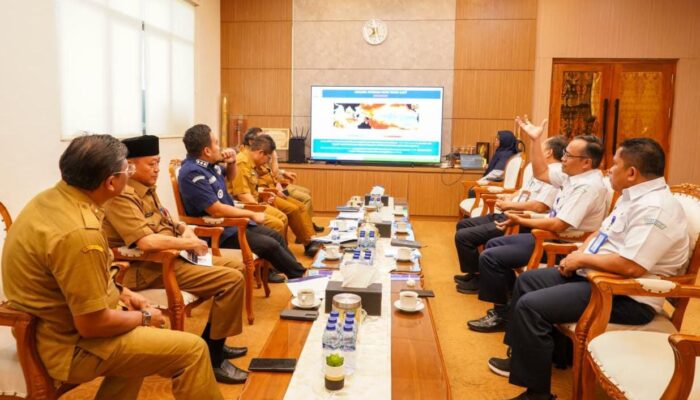 Cilegon Siaga Cuaca Ekstrem! Wali Kota Kerahkan Semua Instansi, BMKG Ingatkan Puncak Hujan dan Ancaman Gempa