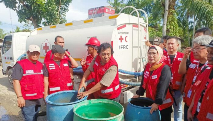 Komeng Anggota DPD RI Apresiasi Aksi PMI Kota Cilegon, Solidaritas Kemanusiaan Tembus Bencana Sumatera