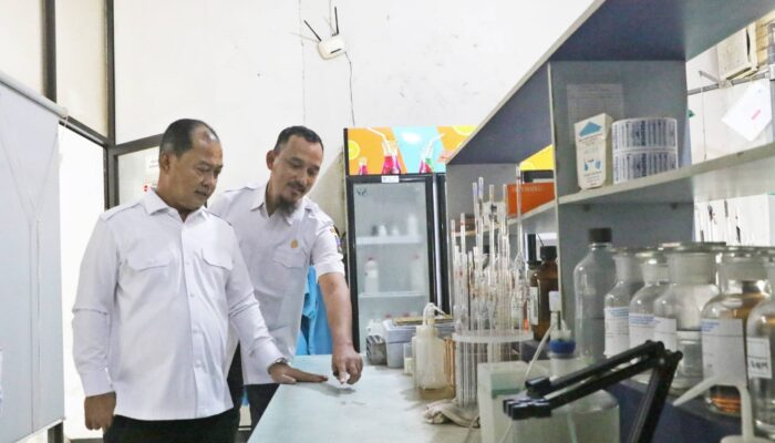 Pemkab Serang Siap “Naik Kelas”: Laboratorium DLH Didorong Jadi BLUD, Industri Wajib Patuh Lingkungan