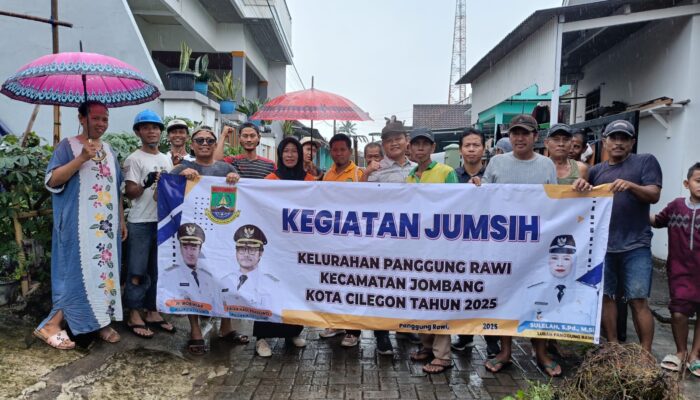 Warga Sukadamai Bergerak! Gotong Royong Bersihkan Drainase Demi Tangkal Banjir di Musim Hujan