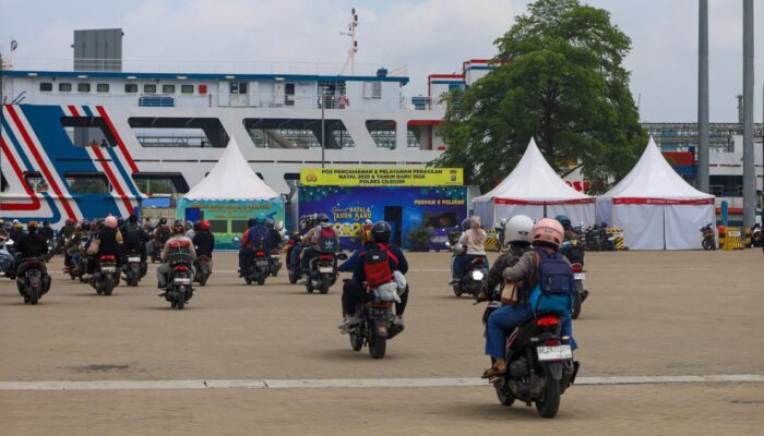 Hari Ketiga Nataru, Pelabuhan Ciwandan Tetap Terkendali: Ribuan Penumpang dan Kendaraan Menyeberang Tanpa Hambatan