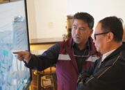 Tinjau Arus Nataru, Wamenhub Sampaikan Apresiasi untuk Petugas Pelabuhan Ciwandan