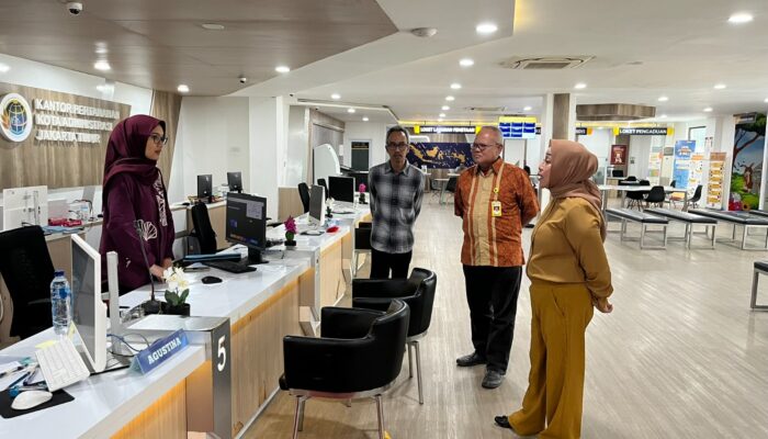 Libur Natal Bukan Alasan Pelayanan Mandek, Kakanwil BPN DKI Sidak Kantah Jakarta Timur