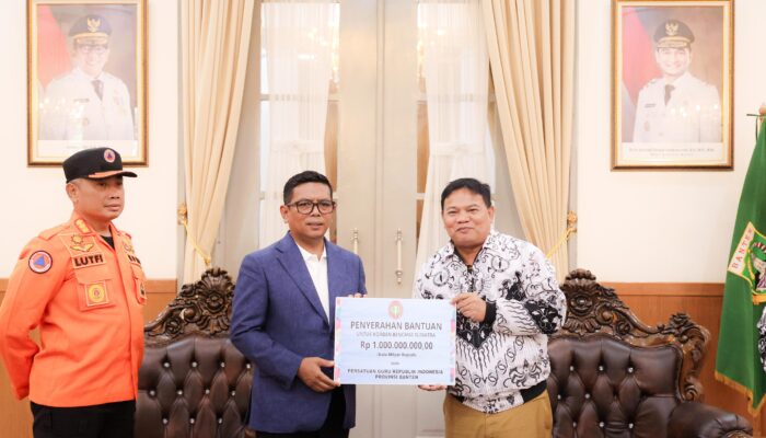 PGRI Banten Galang Solidaritas, Rp1 Miliar Disalurkan untuk Korban Bencana Nasional
