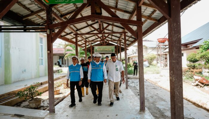 Direksi PLN Turun ke Lokasi Banjir Aceh, Pastikan Listrik Pulih Aman di RS, Masjid, dan Sekolah