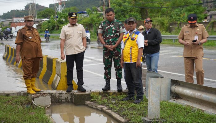 Wali Kota Cilegon Turun Langsung ke Lokasi, Banjir Ciwandan Dipicu Hujan Deras, Sedimentasi, hingga Pasang Laut
