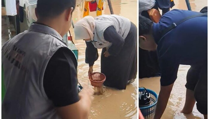 Tak Tunggu Surut, Fery Budiman Sedot Langsung Banjir Cigading