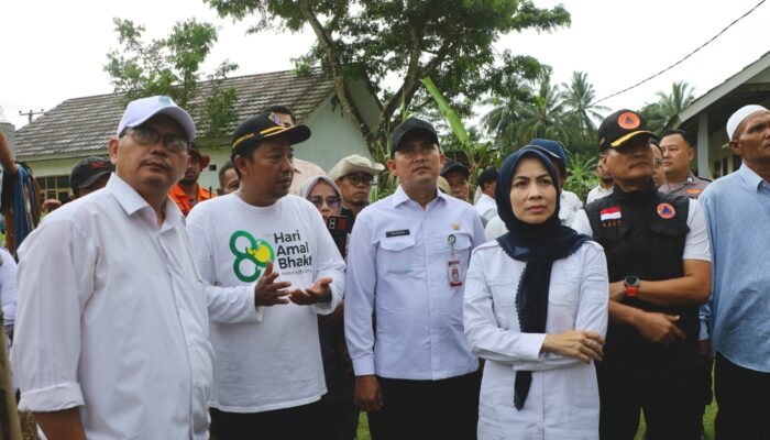 Sholawat Menggema Sambut Bupati, Ratu Zakiyah Pastikan 504 Warga Padarincang Aman dari Ancaman Longsor