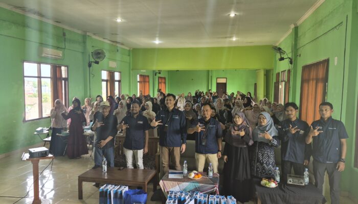 PWI Cilegon Gandeng Krakatau Steel, Mahasiswa Al-Khairiyah Digembleng Lawan Hoaks di Era Digital