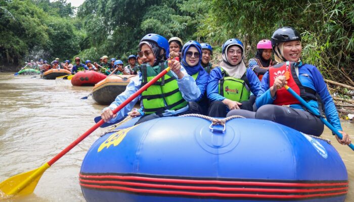 Tinawati Andra Soni Jajal Wisata Air Kali Cibanten, Sungai Disulap Jadi Destinasi Edukasi dan Ekonomi