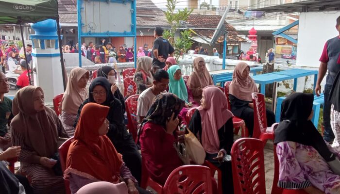 HPN 2026, Artha Graha Peduli dan PWI Banten Turun Langsung Bagikan Sembako Gratis untuk Warga Pandeglang