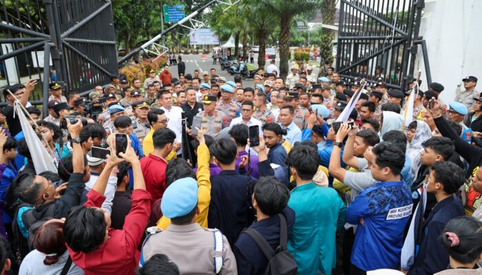 Digedor Mahasiswa di Gerbang KP3B, Andra Soni Buka Dialog: Semua Aspirasi Jadi Bahan Evaluasi
