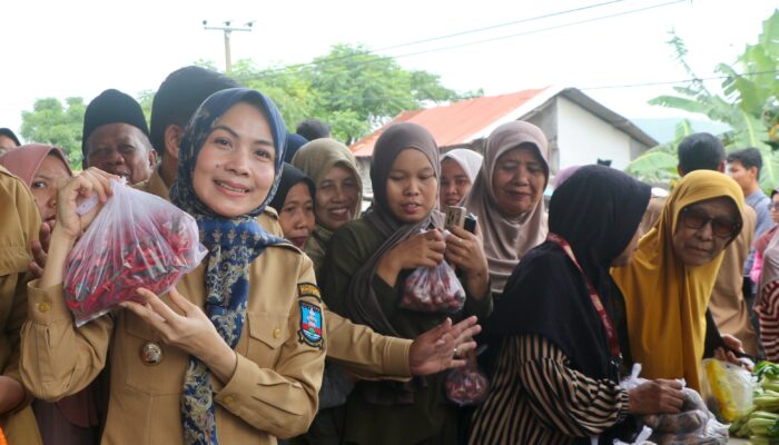 Diserbu Emak-Emak! Bazar Ramadhan Bojonegara Ludes, Cabai 2 Ton Habis dalam Sehari