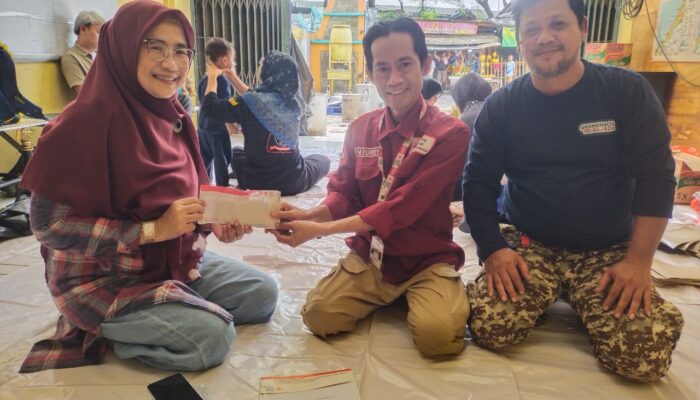 PMI dan Dinsos Dirikan Dapur Umum di Tengah Banjir Cilegon, Warga Metro Dapat Jatah Sahur dan Berbuka