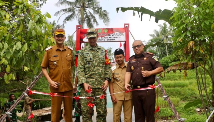 Dua Dekade Bertaruh Nyawa di Jembatan Bambu, TNI Akhirnya Bangun Jembatan Garuda di Baros