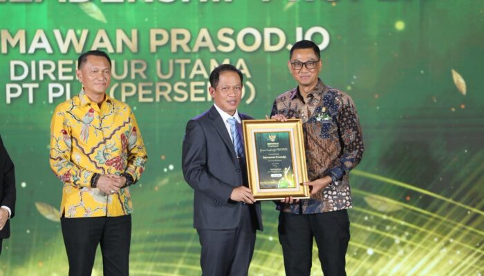 Hattrick PROPER! Dirut PLN Darmawan Prasodjo Tegaskan Dominasi Transformasi Hijau Nasional