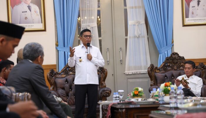 Gubernur Banten Dorong Sekolah Wajib Tanam, Andra Soni: Bekal Masa Depan Siswa