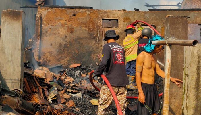 Rumah Warga di Citangkil Cilegon Ludes Terbakar, Diduga Akibat Ditinggal Saat Memasak