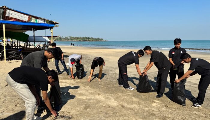 BM PAN Gelar Aksi Bersih Pantai Anyer Jelang Kongres VII, Dukung Gerakan Pilah Sampah