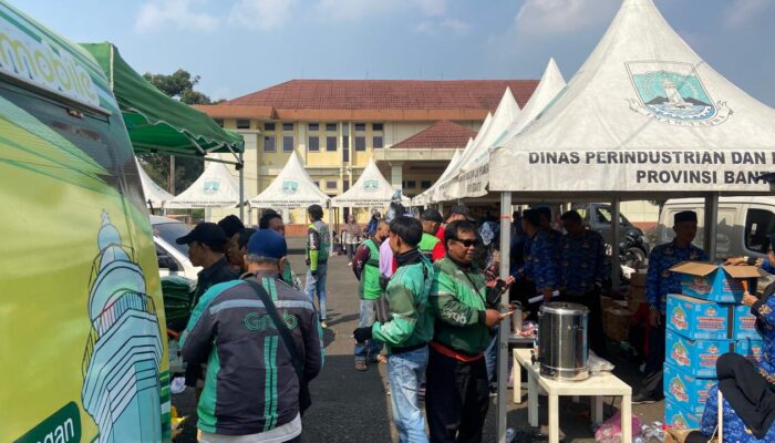 Ribuan Driver Ojol Serbu Pasar Murah Pemprov Banten, Aspirasi ke Andra Soni Langsung Berbuah Aksi Nyata