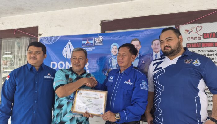 BREAKING NEWS! Haji Awab Diganjar Award SIWO PWI Cilegon sebagai Tokoh Penggerak Olahraga