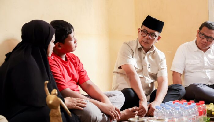 Andra Soni Turun Langsung Temui Keluarga Ari dan Yudistiro, Pencarian Jurnalis Hilang Terus Dipantau
