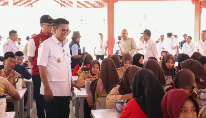 Andra Soni Apresiasi Program Sekolah Rakyat Prabowo, Ratusan Anak Miskin Ekstrem di Banten Terbantu
