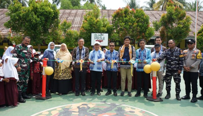 Dikepung Laut, Tak Boleh Tertinggal Pendidikan! PLN Banten Buka Jendela Dunia bagi Anak Pulau Panjang